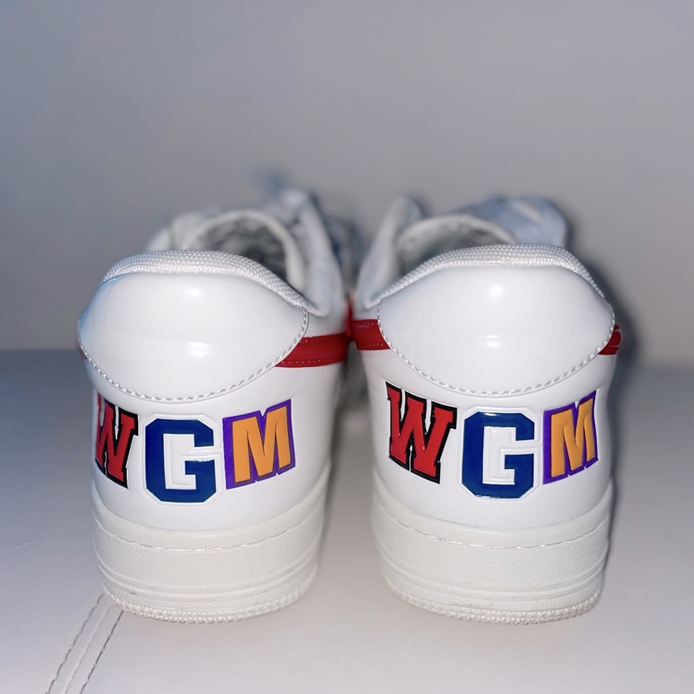 These are rare bape sneakers ! Size 9-9.5 Fits Great Wore 1x all sneakers CLEAN
